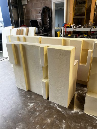 Poly and PU-sprayed facade made for Polyprops 